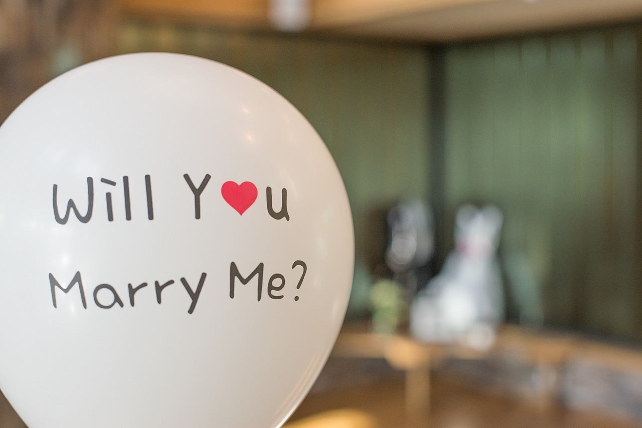 marry-2942081_1280.jpg